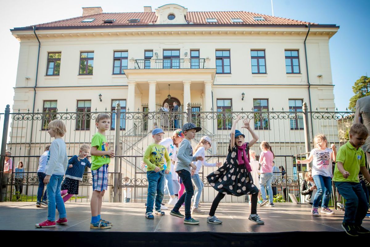 Kas ruošiasi mokyklai: būsimasis pirmokas ar jo tėvai?